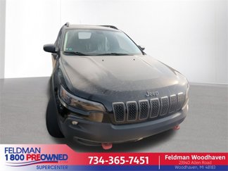 Used 2019 Jeep Cherokee Trailhawk w/ Cold Weather Group image 1
