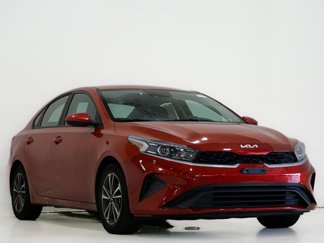 Used 2023 Kia Forte LXS image 1