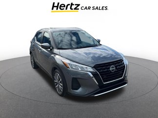 Used 2024 Nissan Kicks SV image 1