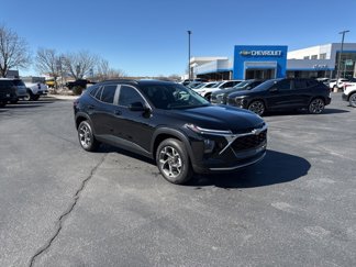 Used 2025 Chevrolet Trax LT w/ Driver Confidence Package image 1
