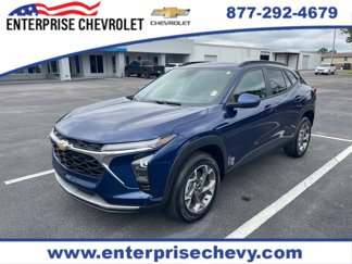Used 2024 Chevrolet Trax LT w/ Driver Confidence Package image 1