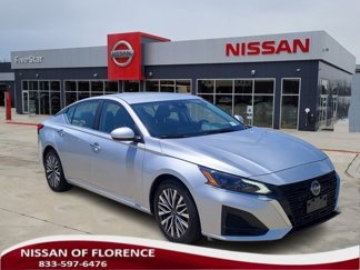 Used 2023 Nissan Altima 2.5 SV image 1