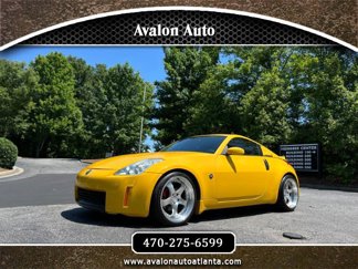 Used 2005 Nissan 350Z Touring w/ (N93) Cargo Convenience Pkg image 1