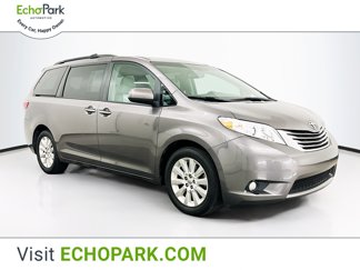 Used 2015 Toyota Sienna XLE image 1