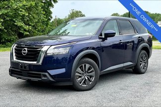 Used 2022 Nissan Pathfinder S image 1