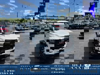 Used 2021 GMC Acadia SLE w/ Driver Convenience Package image 1