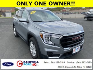 Used 2024 GMC Terrain SLE image 1