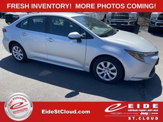 Used 2020 Toyota Corolla LE image 1