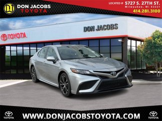 Used 2021 Toyota Camry SE image 1