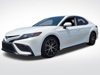 Used 2022 Toyota Camry SE image 1