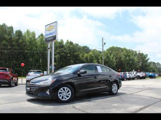 Used 2019 Hyundai Elantra SE image 1