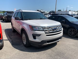 Used 2018 Ford Explorer XLT image 1