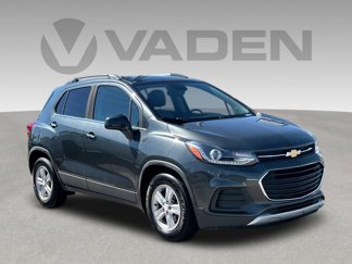 Used 2020 Chevrolet Trax LT w/ LT Convenience Package image 1