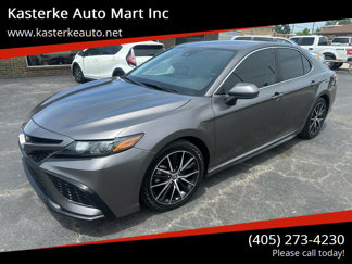 Used 2021 Toyota Camry SE image 1