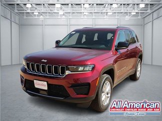 New 2025 Jeep Grand Cherokee Laredo image 1