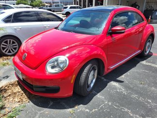 Used 2013 Volkswagen Beetle 2.5 image 1