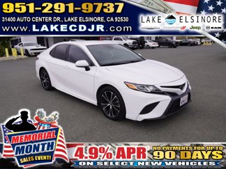 Used 2020 Toyota Camry SE image 1