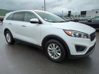 Used 2016 Kia Sorento LX w/ LX Convenience Package image 1
