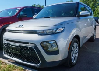 Used 2020 Kia Soul LX image 1