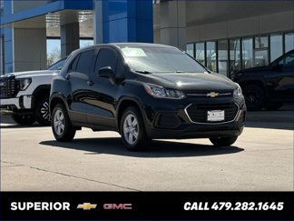Used 2022 Chevrolet Trax LS w/ Tint and Cruise Package image 1