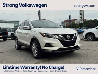 Used 2020 Nissan Rogue Sport SV w/ All-Weather Package image 1