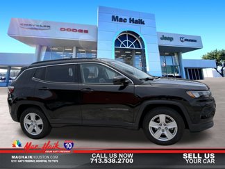 Used 2022 Jeep Compass Latitude image 1
