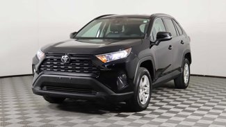 Used 2021 Toyota RAV4 XLE image 1