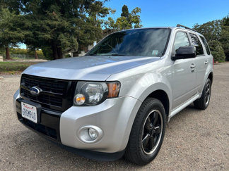 Used 2010 Ford Escape XLT image 1