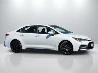 Used 2020 Toyota Corolla SE image 1