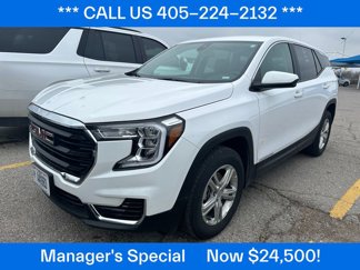 Used 2024 GMC Terrain SLE image 1