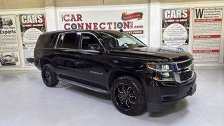 Used 2018 Chevrolet Suburban LT image 1