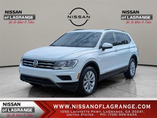 Used 2018 Volkswagen Tiguan SE w/ Panoramic Sunroof Package image 1
