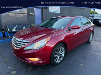 Used 2011 Hyundai Sonata SE image 1