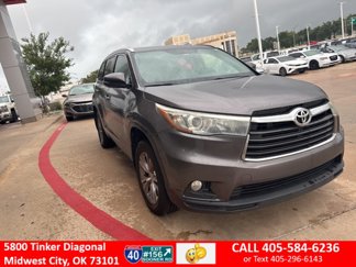 Used 2015 Toyota Highlander XLE image 1