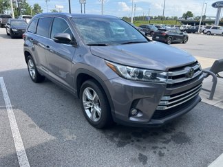 Used 2018 Toyota Highlander Limited image 1