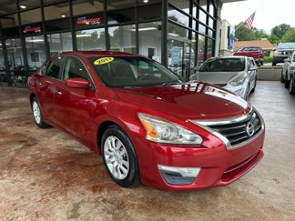 Used 2013 Nissan Altima 2.5 S image 1