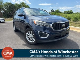 Used 2017 Kia Sorento LX w/ LX Convenience Package image 1