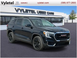 Certified 2022 GMC Terrain SLE w/ Driver Convenience Package image 1