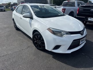 Used 2015 Toyota Corolla LE image 1
