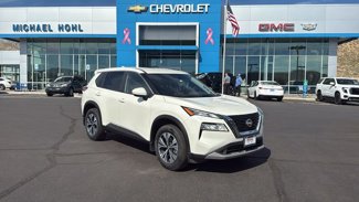Used 2023 Nissan Rogue SV image 1