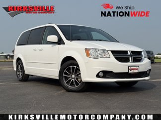 Used 2017 Dodge Grand Caravan SXT image 1