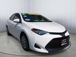Used 2019 Toyota Corolla LE image 1