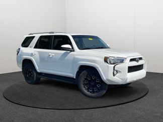 Used 2016 Toyota 4Runner Limited image 1