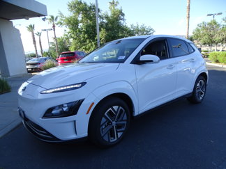 Certified 2023 Hyundai Kona SE w/ Cargo Package image 1