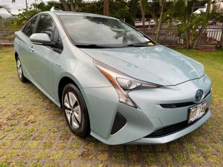 Used 2017 Toyota Prius Two image 1