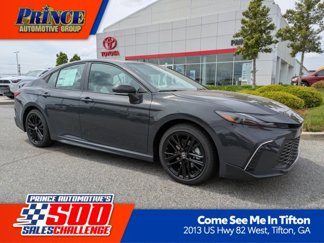 New 2025 Toyota Camry SE image 1