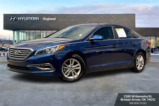 Used 2015 Hyundai Sonata SE w/ Option Group 09 image 1
