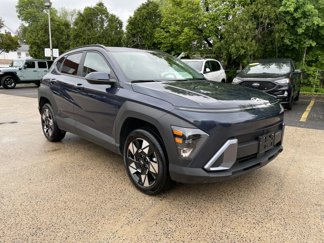 Used 2025 Hyundai Kona SEL image 1