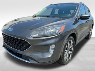 Used 2020 Ford Escape Titanium image 1