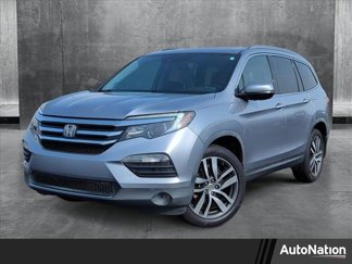 Used 2017 Honda Pilot Touring image 1